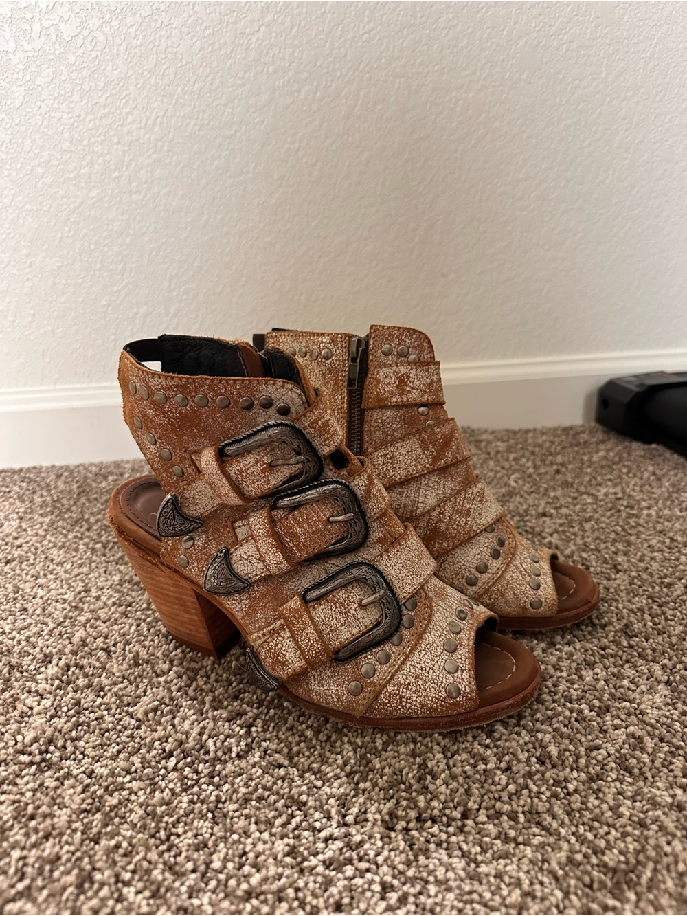 LIBERTY Black Distressed Tan Buckle Peep-Toe Ankle Boots - Picture 2 of 3